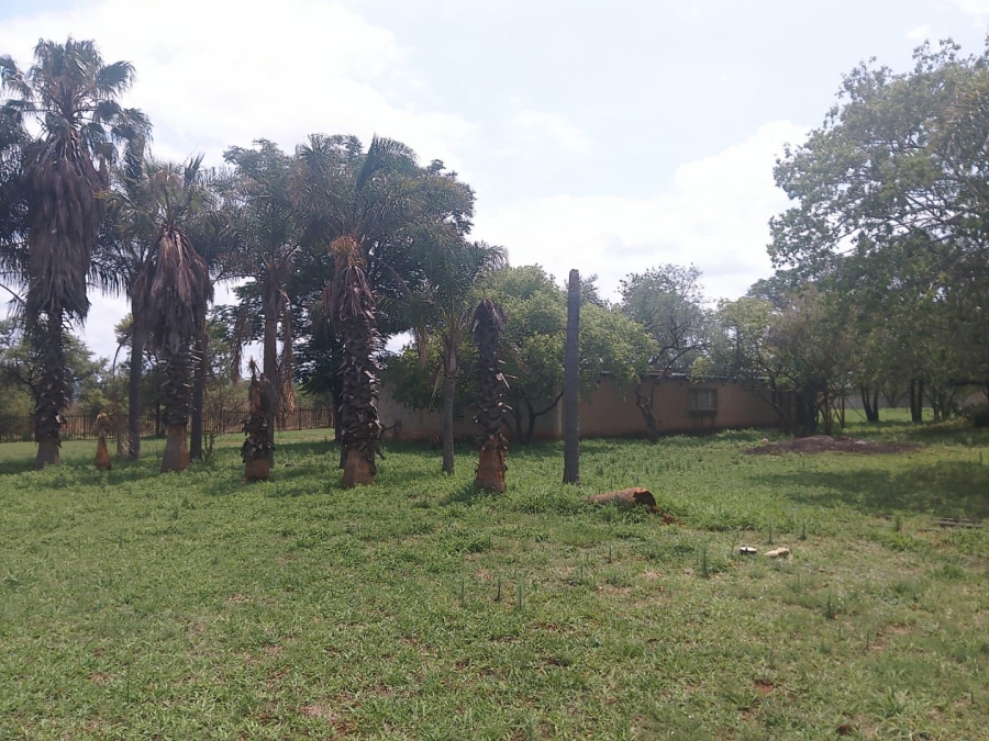 6 Bedroom Property for Sale in Hartbeespoort Rural North West